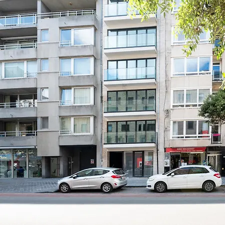 Situated Brand New For 5 Οστένδη